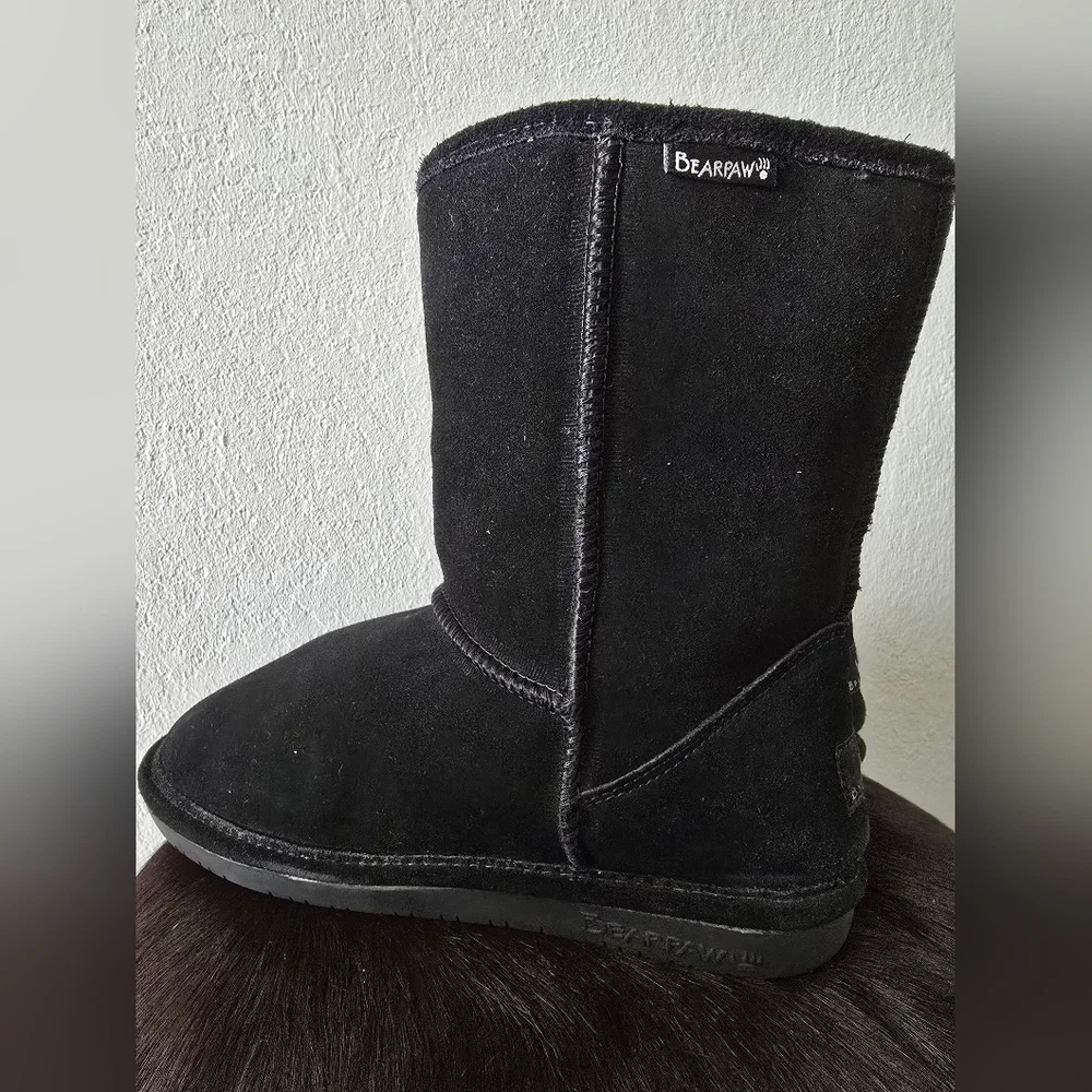 BearPaw Black Suede Sheepskin Lined Winter Boots Women's Size 9